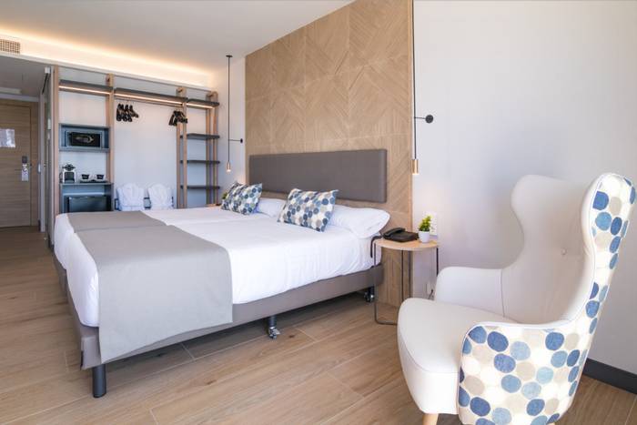 HABITACIÓN DELUXE VISTA AL MAR Hotel Cap Negret Altea, Alicante HABITACIÓN DELUXE VISTA AL MAR Hotel Cap Negret Altea, Alicante