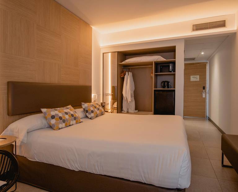 Habitación doble comfort plus Hotel Cap Negret Altea, Alicante