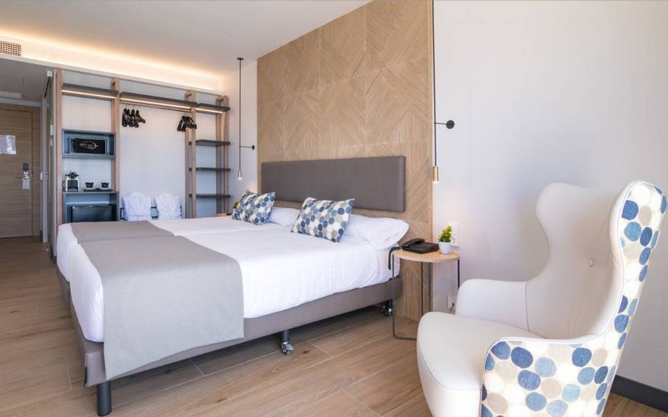 HabitaciÓn deluxe vista frontal al mar hotel cap negret altea, alicante HabitaciÓn deluxe vista frontal al mar hotel cap negret altea, alicante