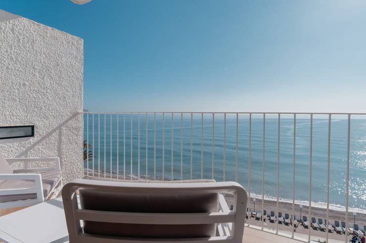 Habitación deluxe vista frontal al mar Hotel Cap Negret Altea, Alicante