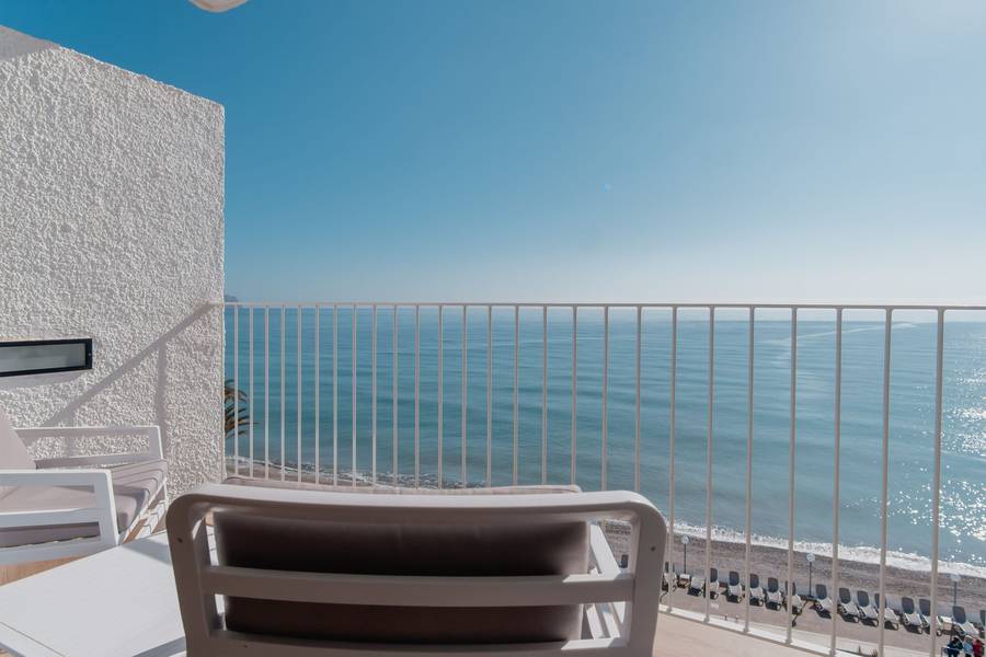 Habitación deluxe vista frontal al mar Hotel Cap Negret Altea, Alicante Habitación deluxe vista frontal al mar Hotel Cap Negret Altea, Alicante