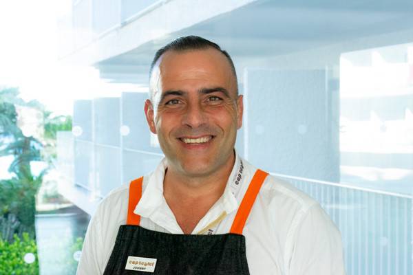 6. NUESTRO EQUIPO HUMANO - Hotel Cap Negret - Altea, Alicante 6. NUESTRO EQUIPO HUMANO - Hotel Cap Negret - Altea, Alicante